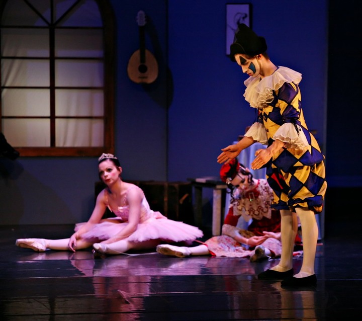 Puppets - Terence Sanderson, Teri Crilly 